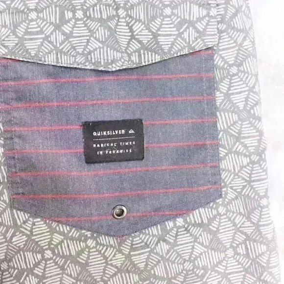 QuikSilver Boardshort Size 34 grey/graphic pattern w/front pockets and back velc - Picture 9 of 9